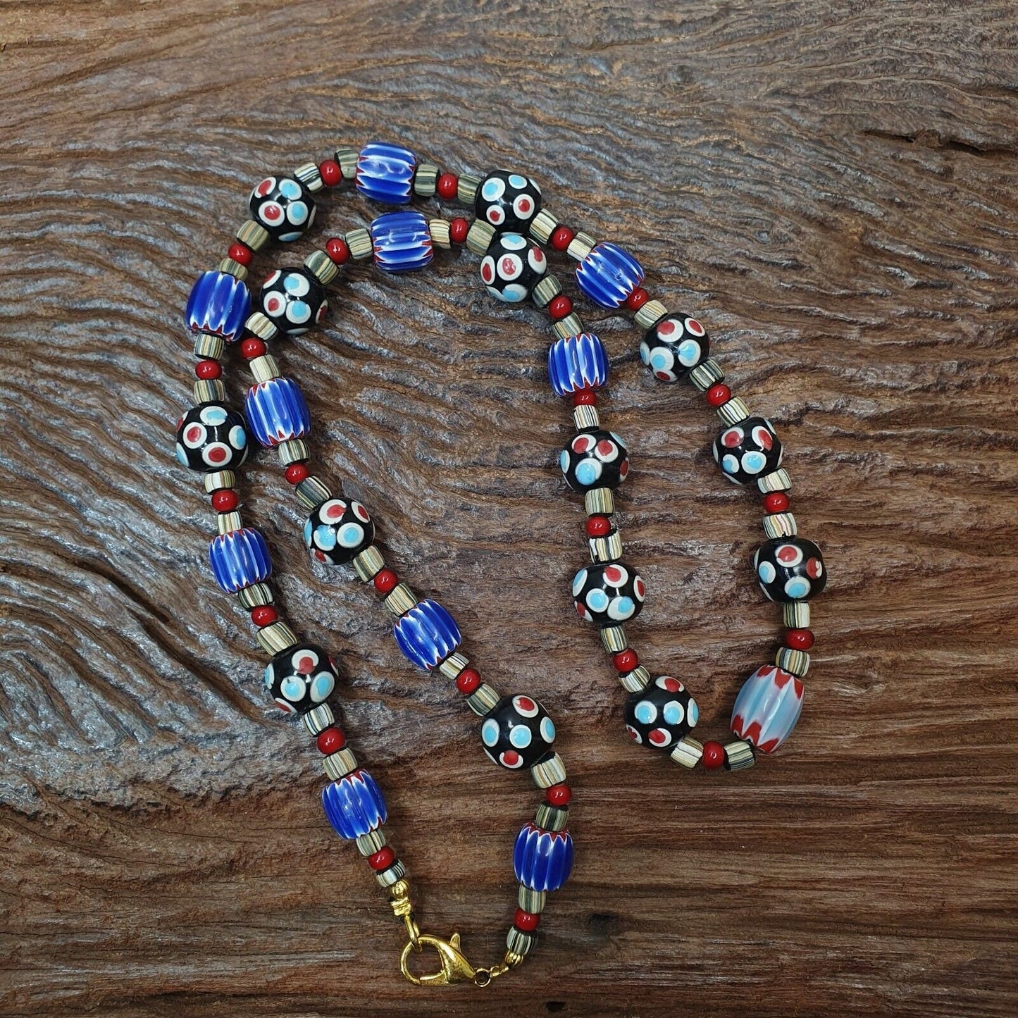 Vintage venetian style trade skunk blue chevron whiteheart beads strand