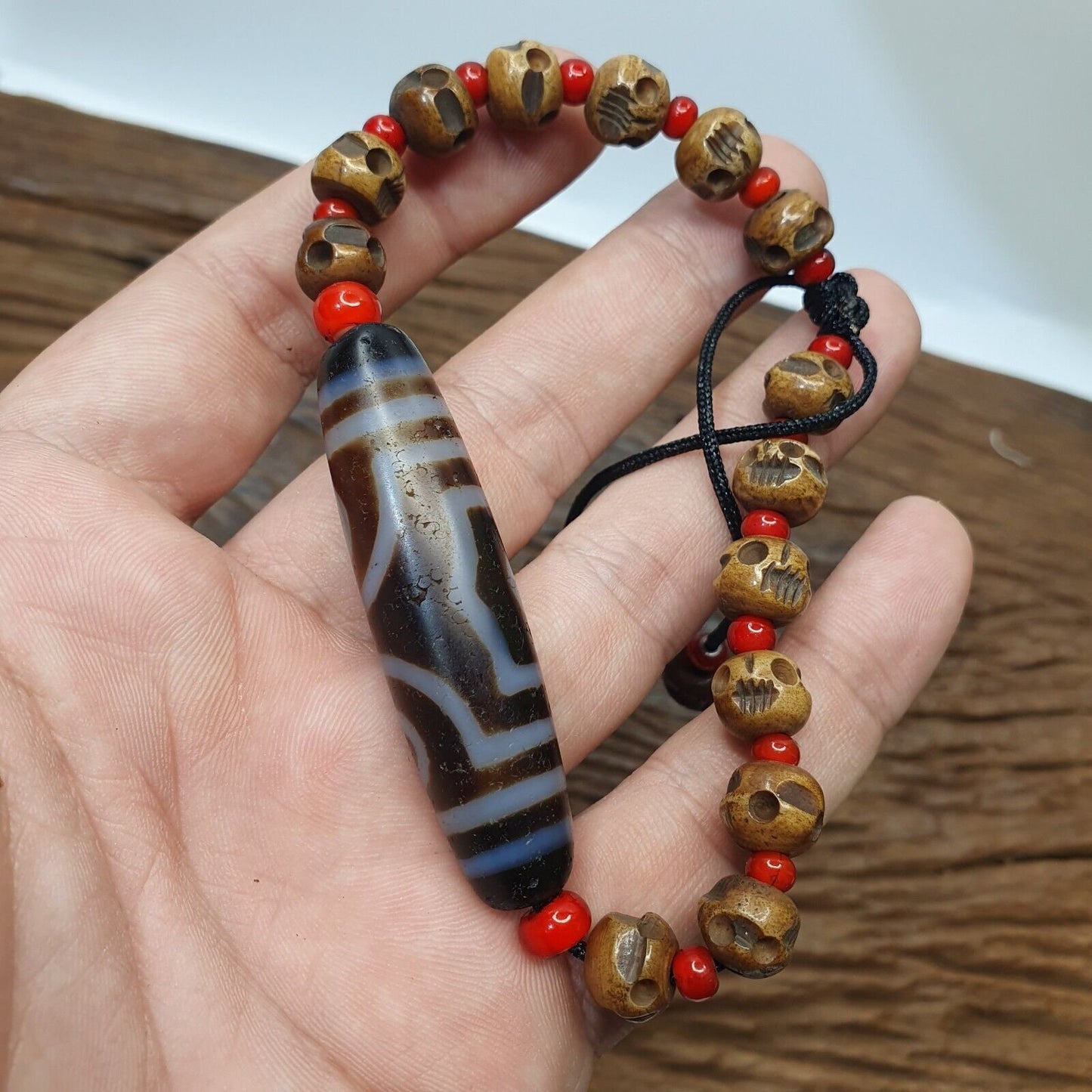 Vintage old himalayan indo tibetan agate, carving skull beads bracelet
