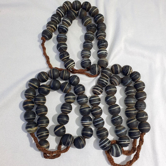 Vintage african white stripes black glass antique beads 17-18mmGift