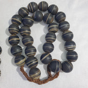 Vintage african white stripes black glass antique beads 17-18mm.
