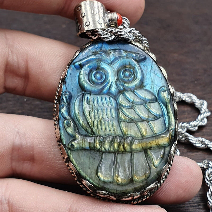 Big men's vintage natural blue fire carving labradorite owl figurine necklace 1