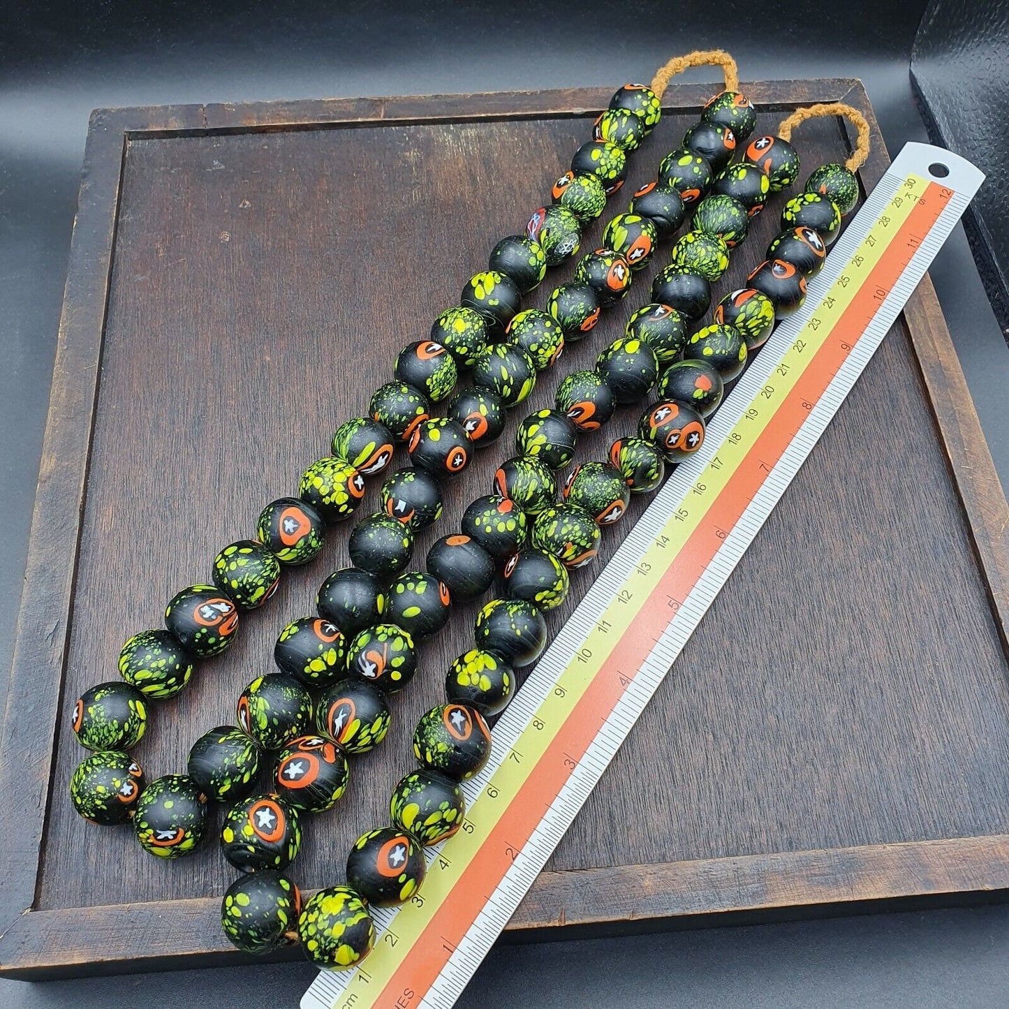 Vintage trade floral green, black glass beads beaded necklaceGift