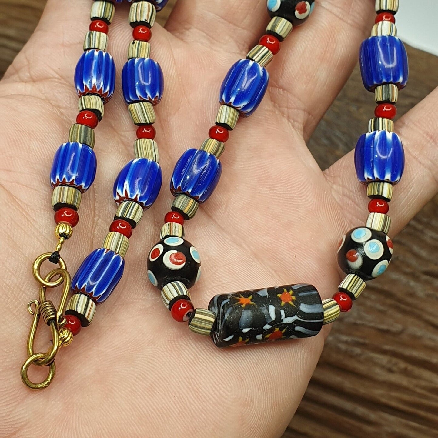 Vintage venetian style trade skunk blue chevron and jade beads strand h-9b