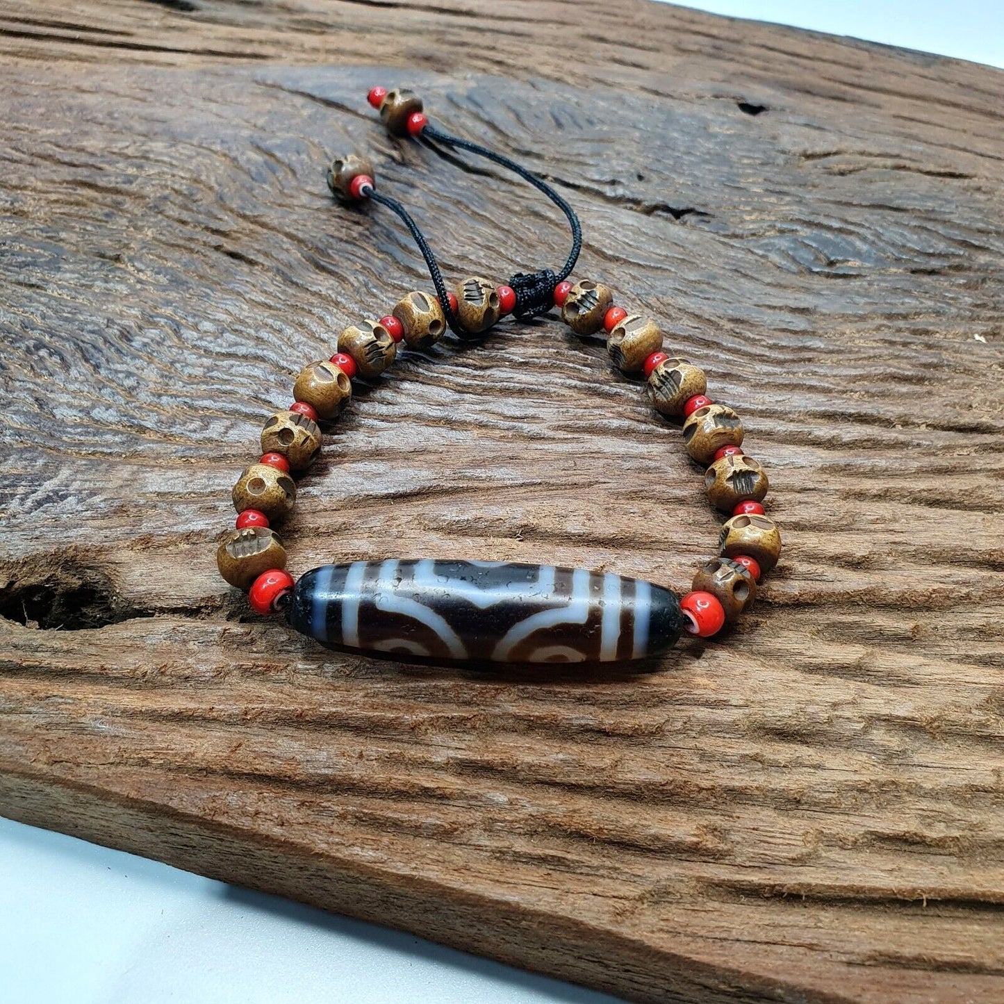 Vintage old himalayan indo tibetan agate, carving skull beads bracelet
