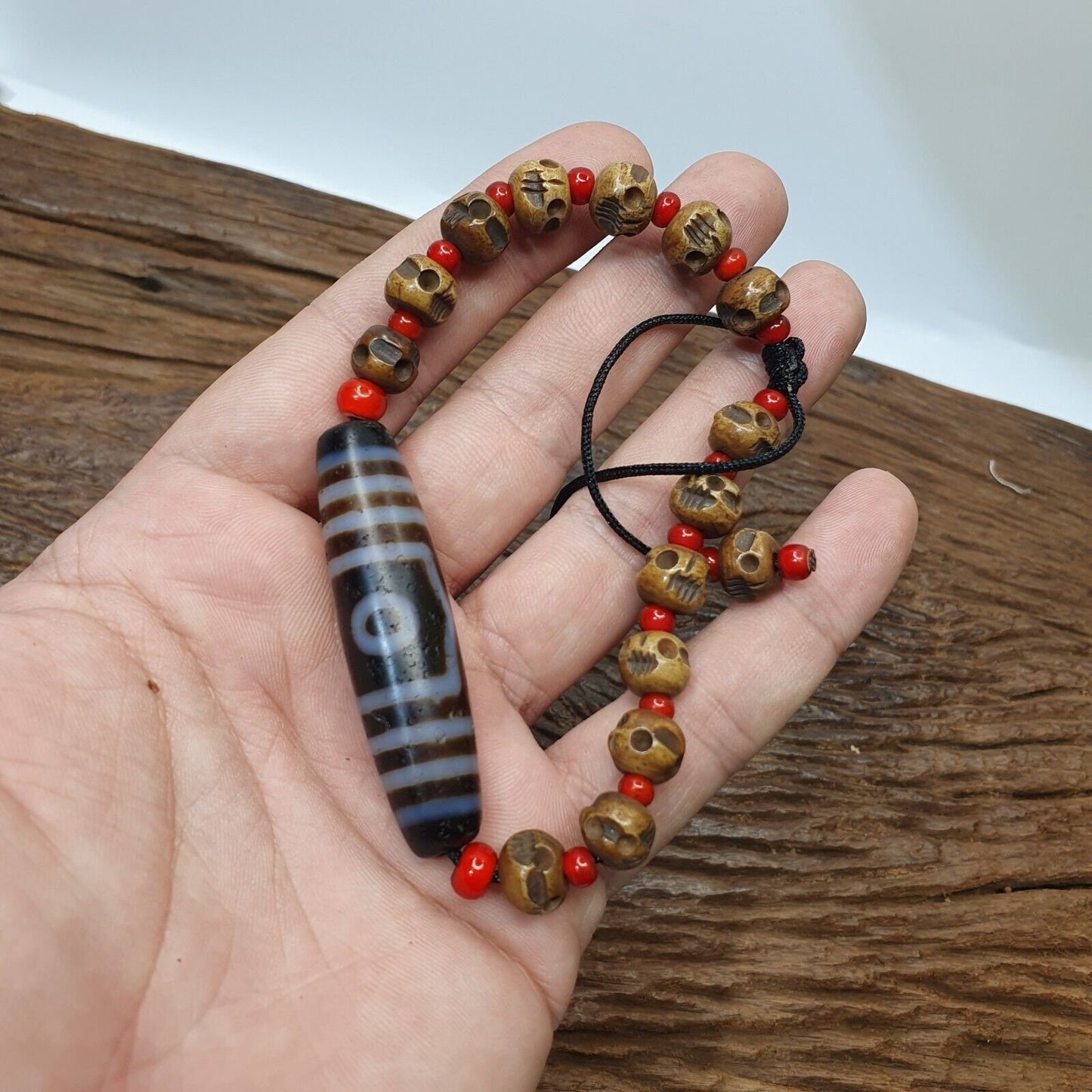 Vintage old himalayan indo tibetan agate, carving skull beads bracelet