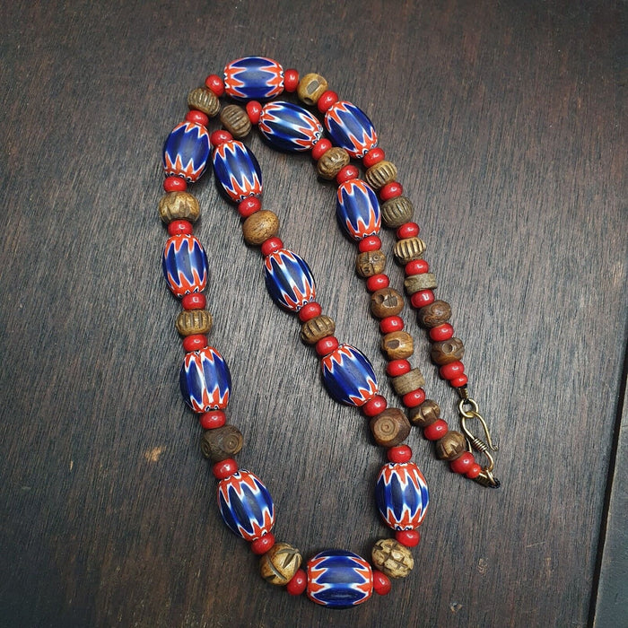 Vintage venetian style beads collection white heart, chevron beads necklace