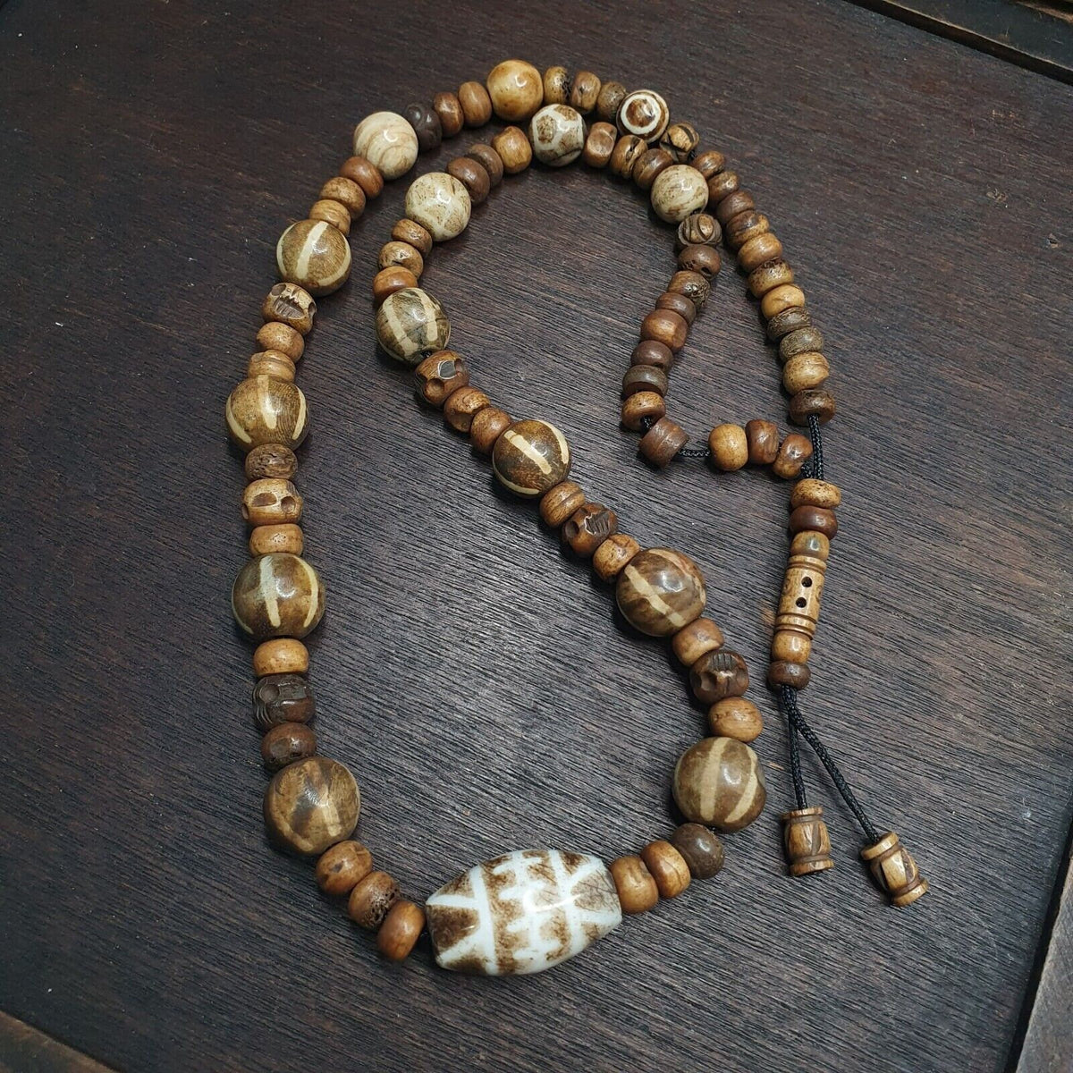South asian burmese antiques trade pumtek petrified wood beads necklace