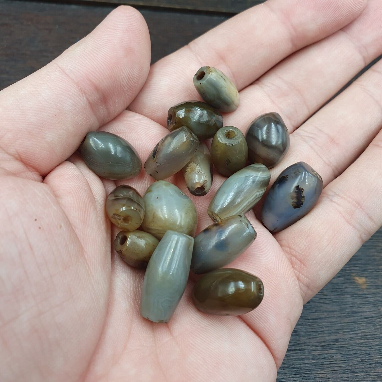 Lot 15 antique gray agate african trade agate beads gr-15