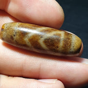 Vintage tibetan circle big eye unique pattern agate stone dzi  amulet