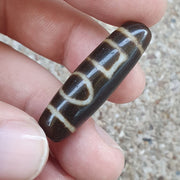 Nepalese tibetan himalayan 4 eyes agate stone dzi bead amulet at12