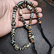 Vintage black and white pumtek pyu burmese beads long necklace