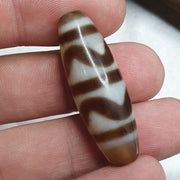 Himalayan indo tibetan agate zigzag lines bead unique patterns dzi amulet