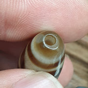 Himalayan indo tibetan agate zigzag lines bead unique patterns dzi amulet
