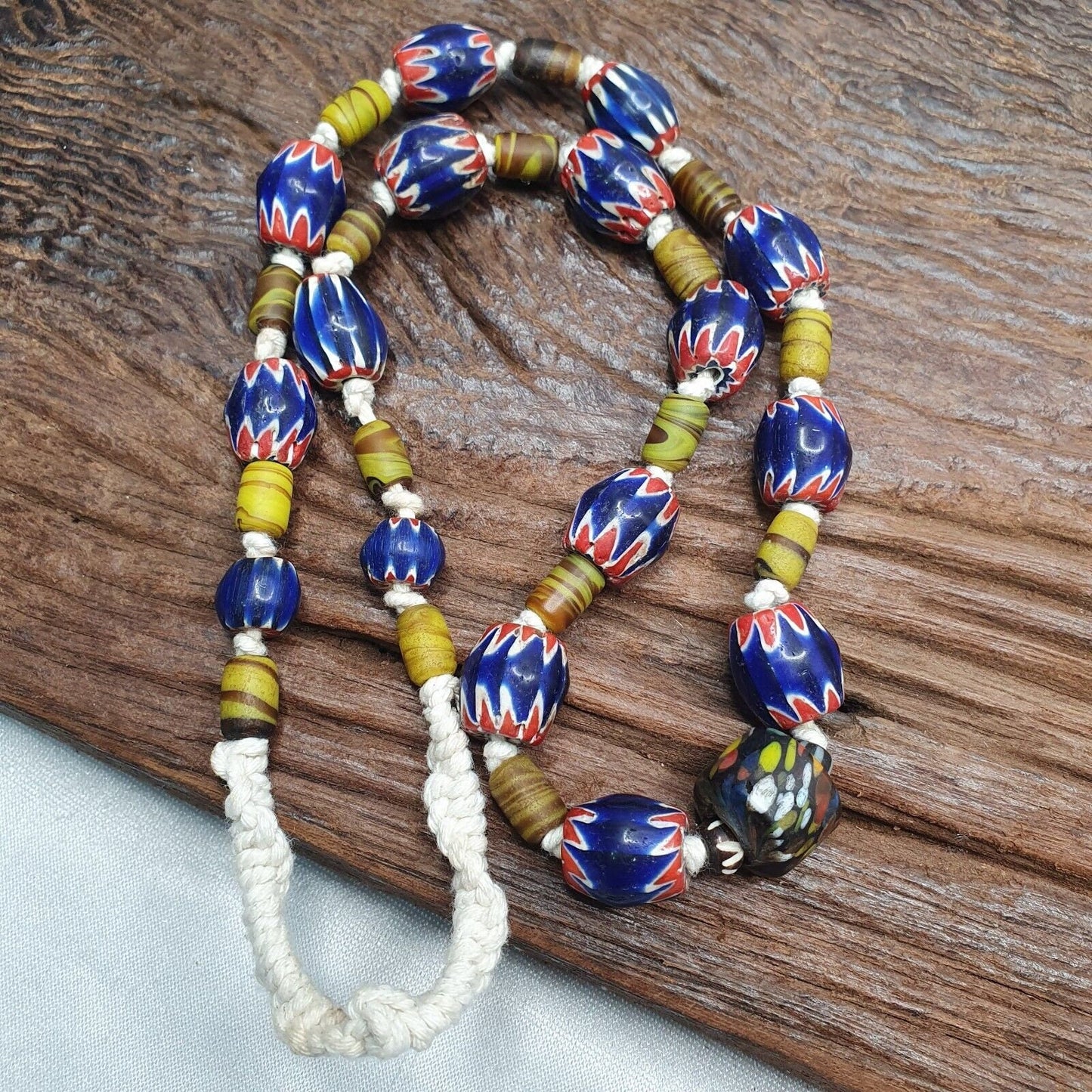 Vintage venetian style blue chevron beads necklace #ch-3