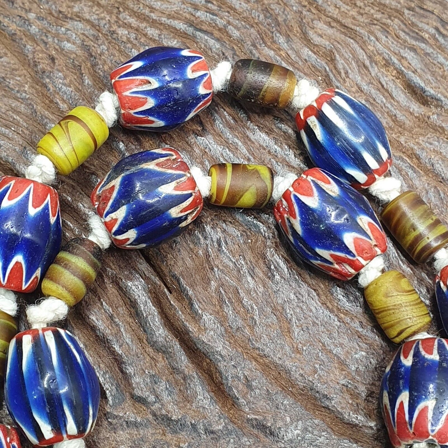 Vintage venetian style blue chevron beads necklace #ch-3