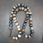 Lot 47 indo himalayan eye beads soleimani banded agate beaded necklace