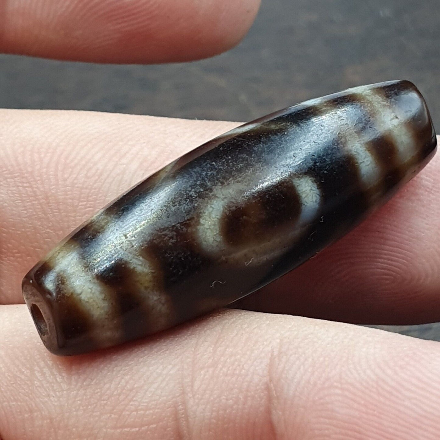 Tibetan old agate dzi bead ‘ 2 eyes ’ totem amulet pendant
