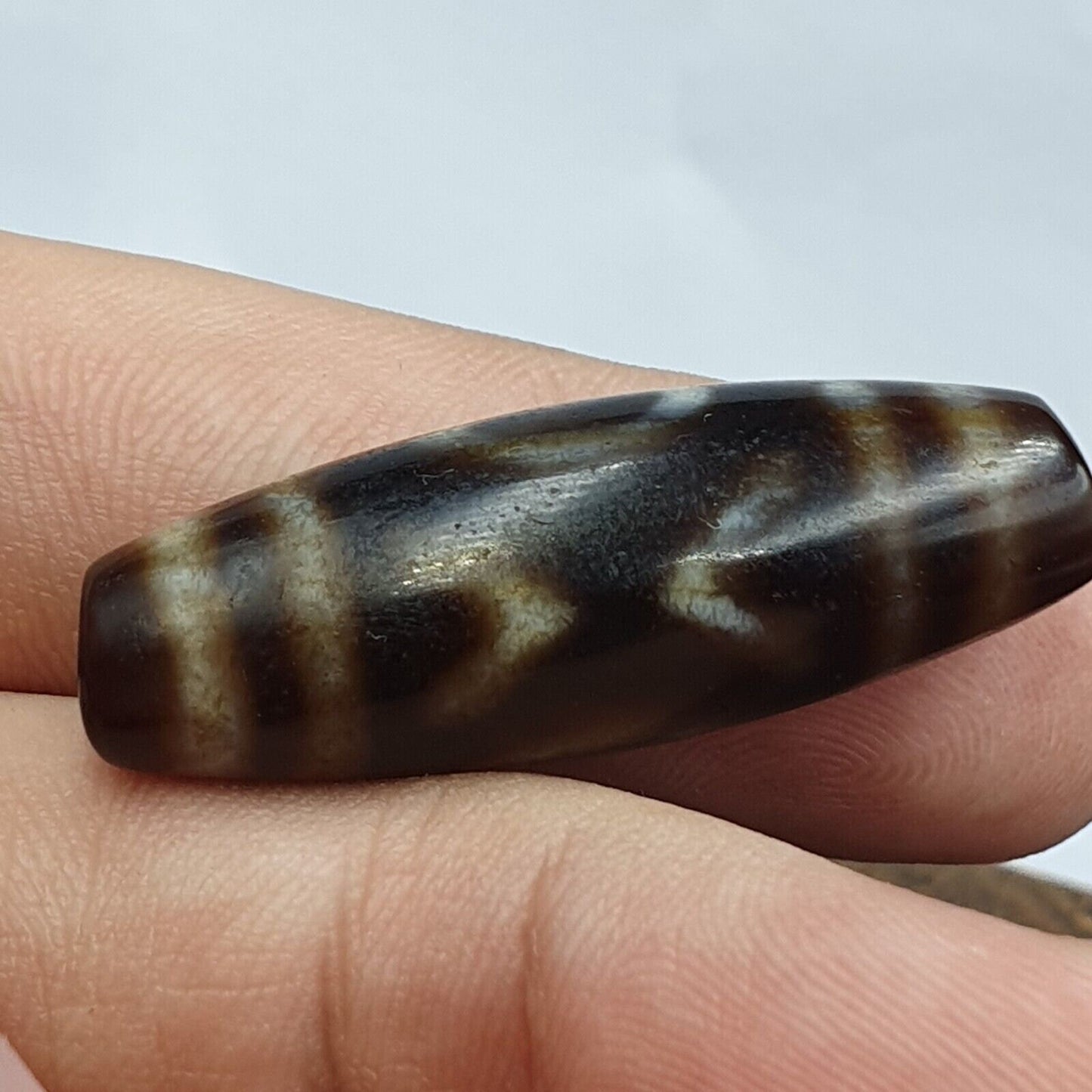 Tibetan old agate dzi bead ‘ 2 eyes ’ totem amulet pendant