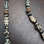 Vintage black and white pumtek pyu burmese beads long necklace