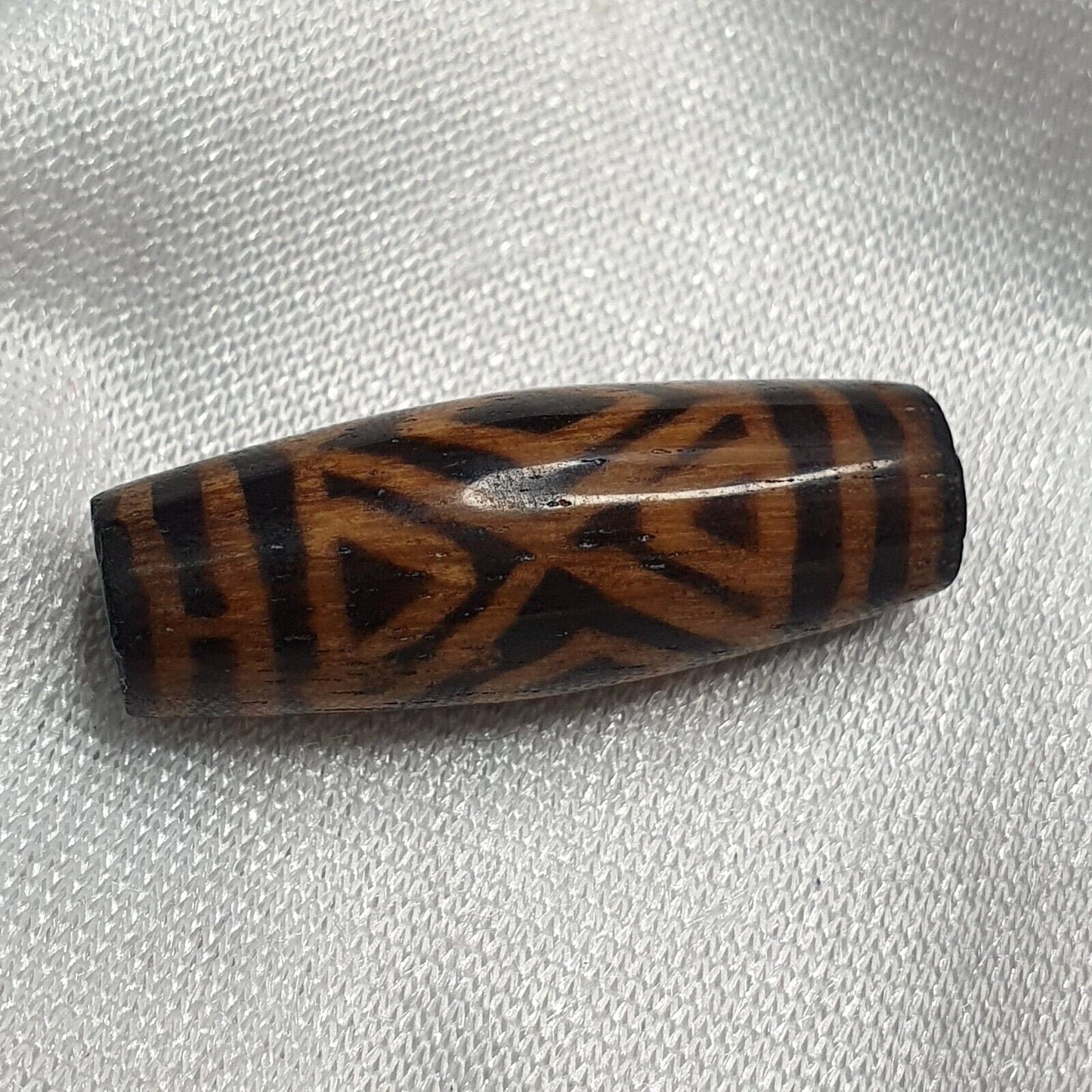 Antique pumtek pyu bead rare pattern tube bead silky patina pbd-1