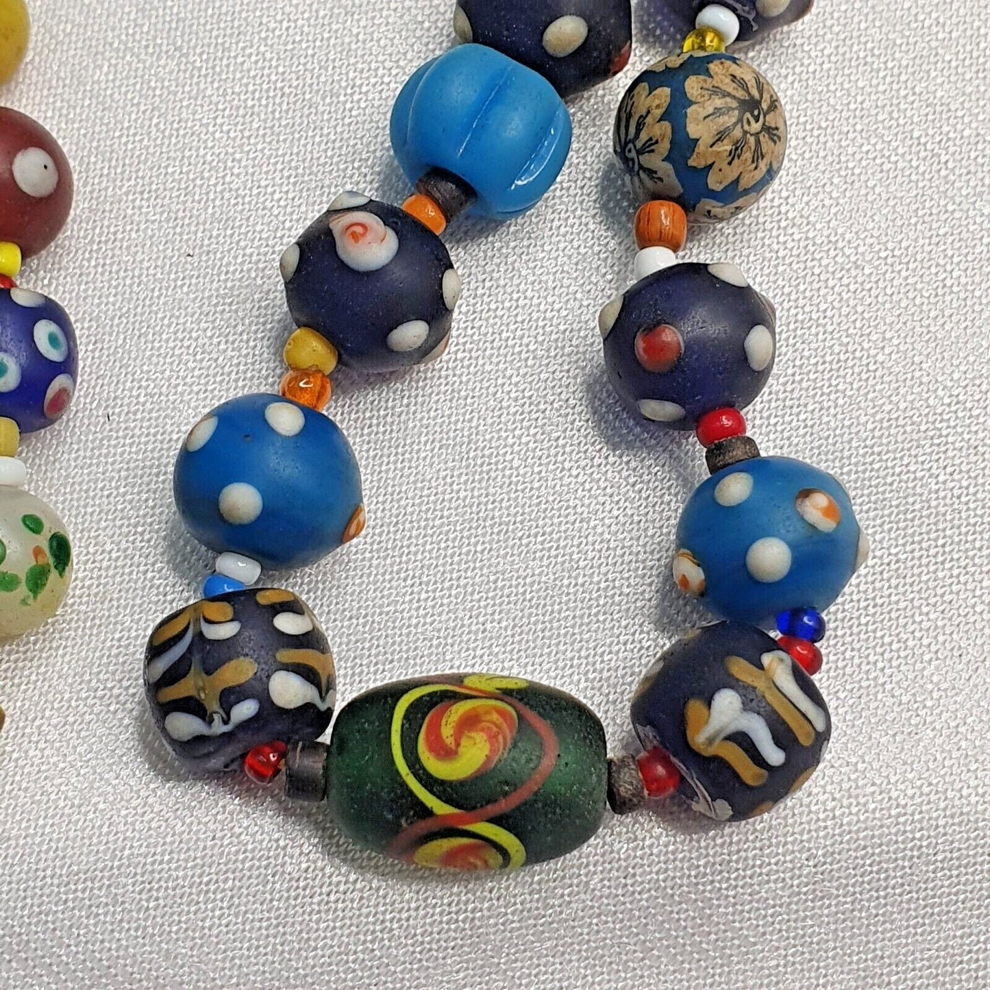 Vintage beads collection venetian style skunk, glass beaded necklaceGift