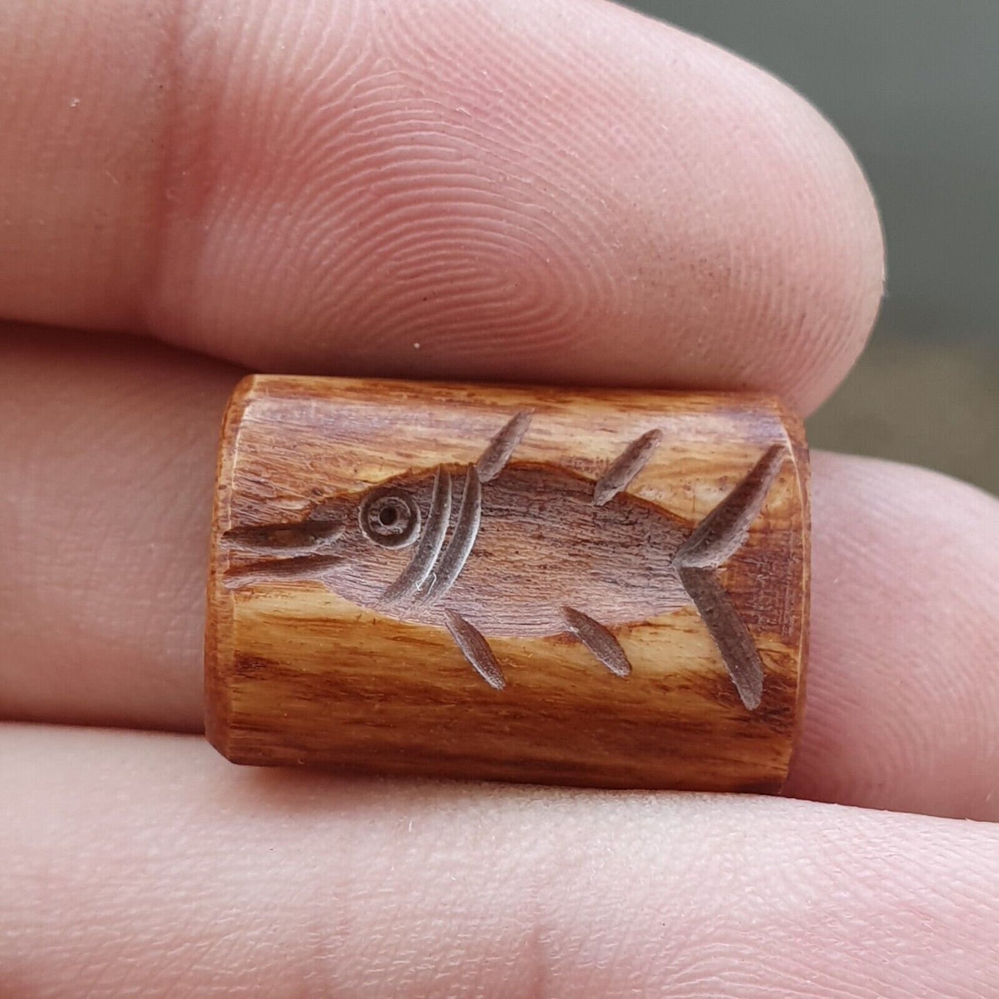 Antique vintage seal bead "mysterious fish, animal intaglio stamp bne-3
