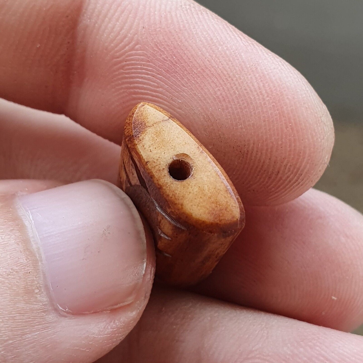Antique vintage seal bead "mysterious fish, animal intaglio stamp bne-3