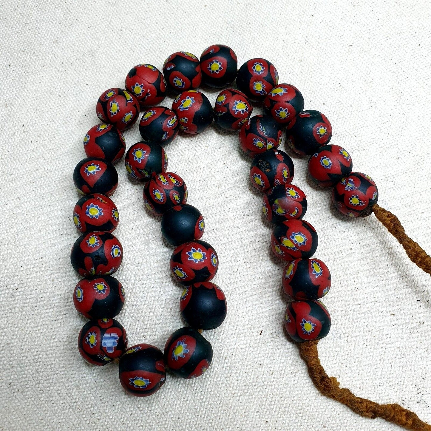 Vintage venetian-african murano style floral red glass beads strand 16mmGift
