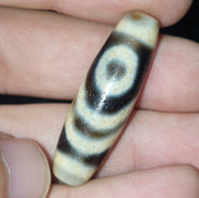 Himalayan Agate Dzi Bead: Indo Tibetan 2-Eye Amulet