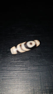 Himalayan Agate Dzi Bead: Indo Tibetan 2-Eye Amulet