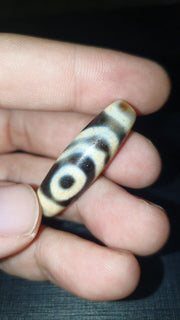 Himalayan Agate Dzi Bead: Indo Tibetan 2-Eye Amulet