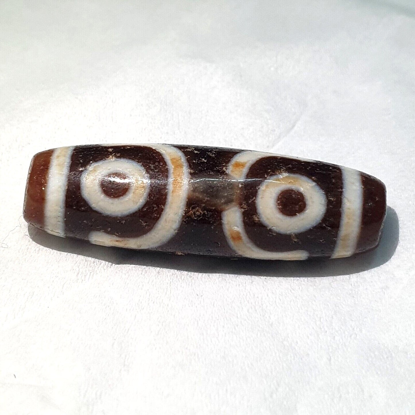 Vintage old himalayan indo tibetan 3 eyes agate beads unique pattern