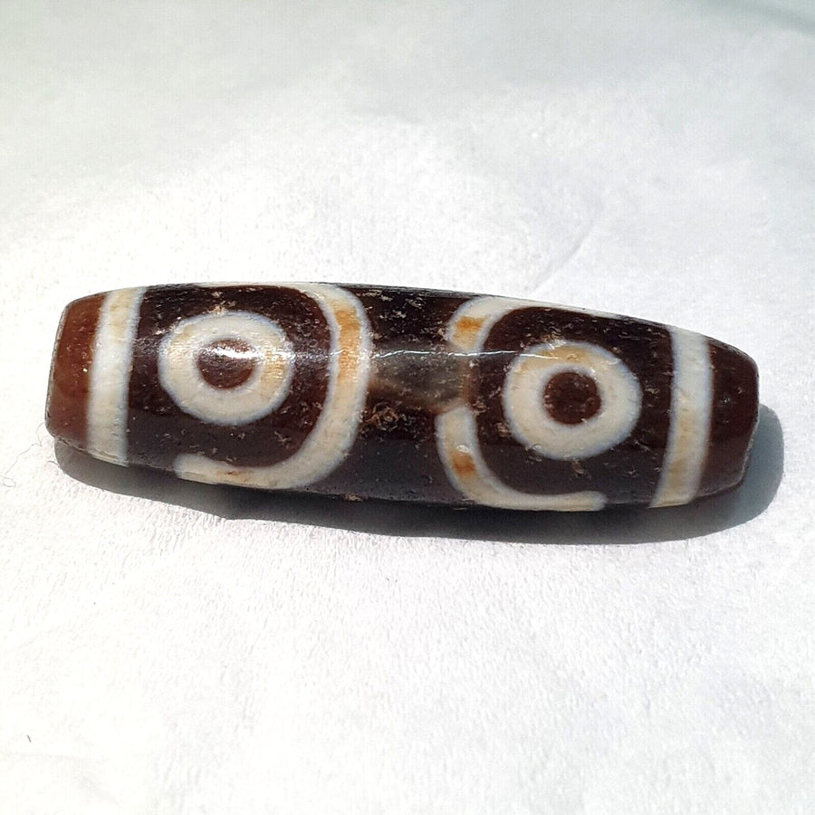 Vintage old himalayan indo tibetan 3 eyes agate beads unique pattern
