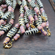 Vintage feather style pattern african stripes beads necklace