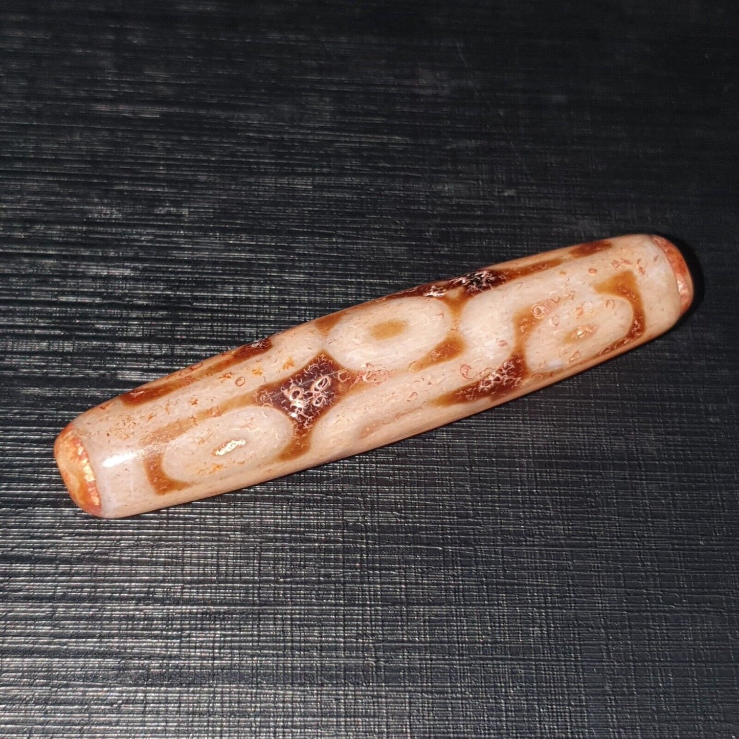 Rusted vintage old himalayan indo tibetan 9 eyes agate bead unique pattern