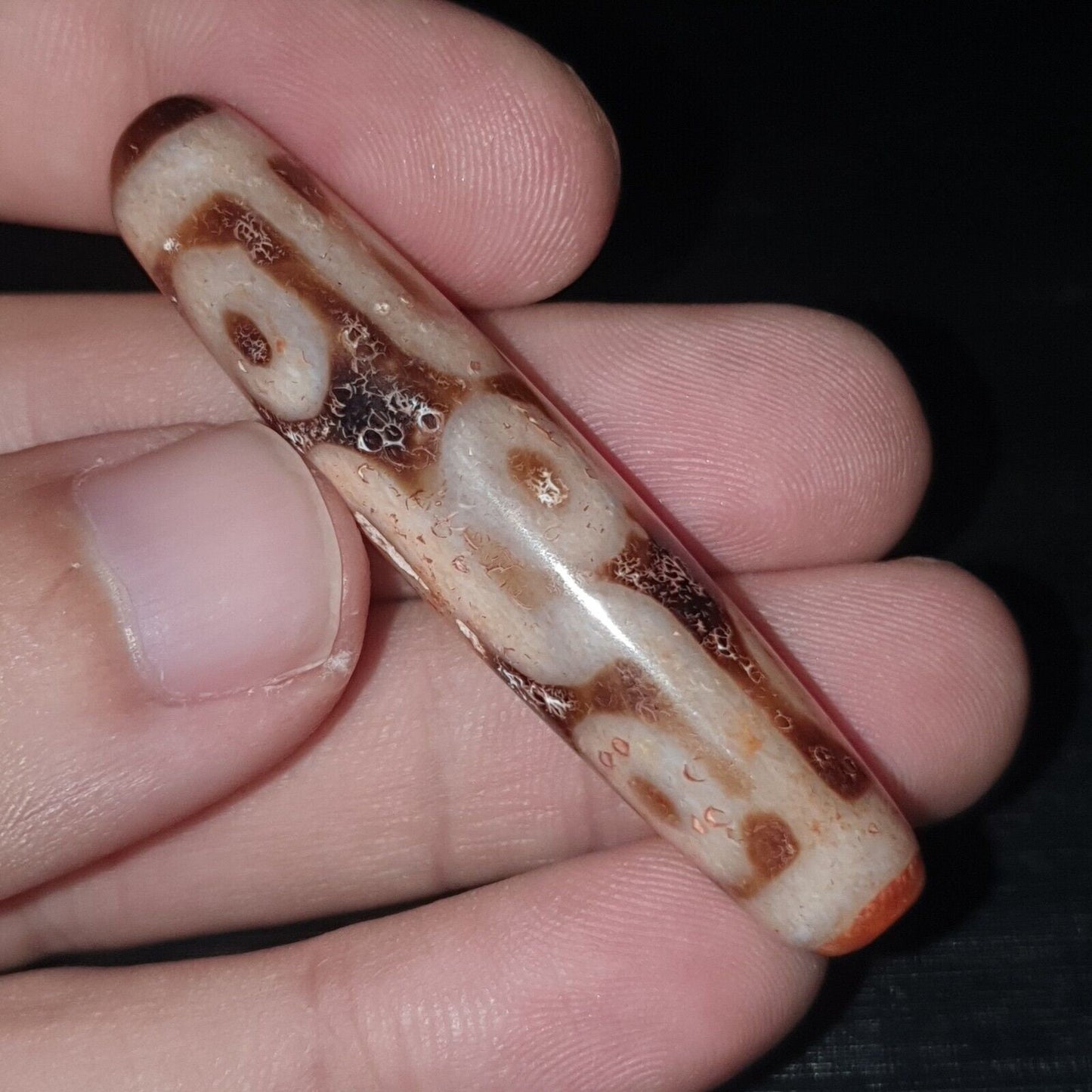 Rusted vintage old himalayan indo tibetan 9 eyes agate bead unique pattern