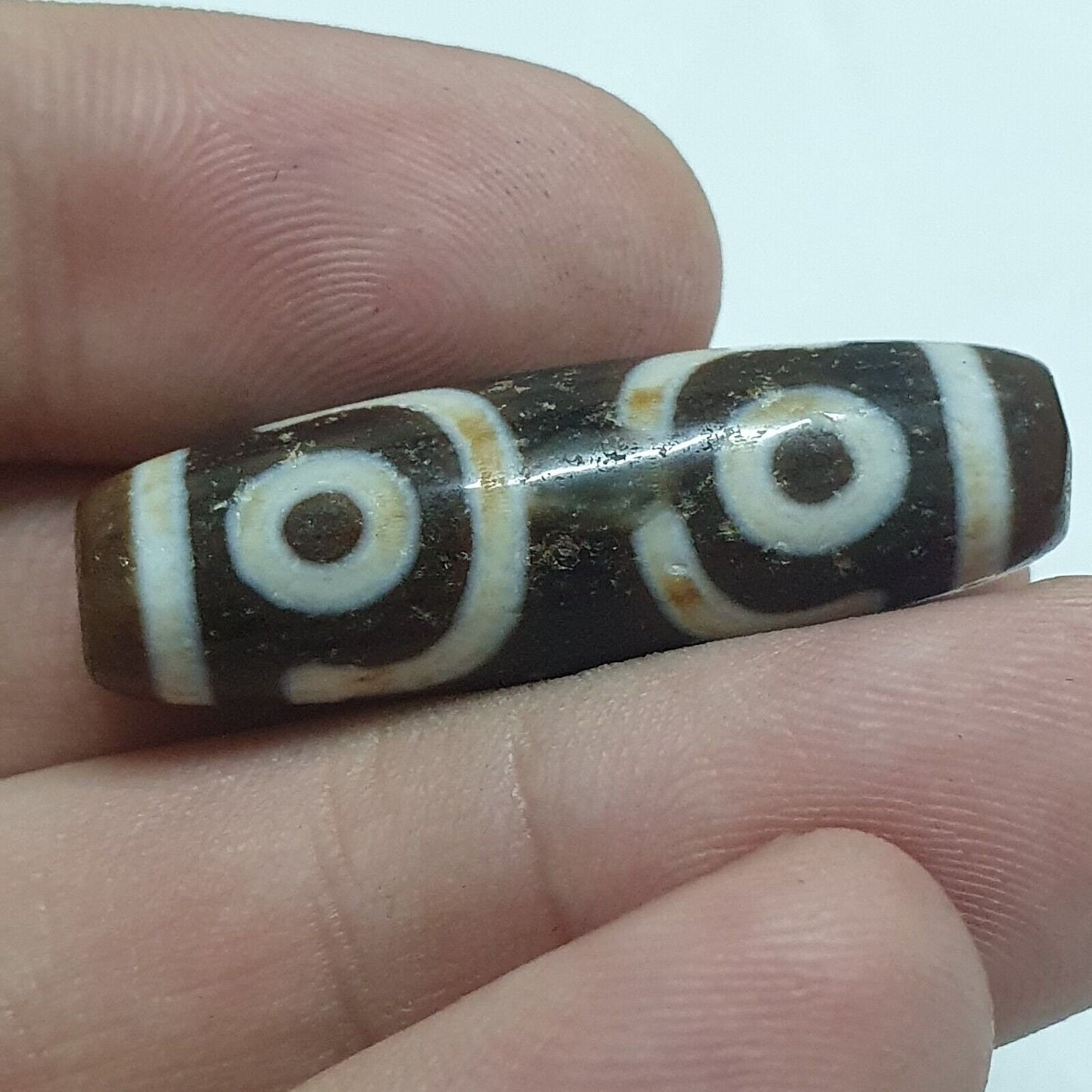 Vintage old himalayan indo tibetan 3 eyes agate beads unique pattern