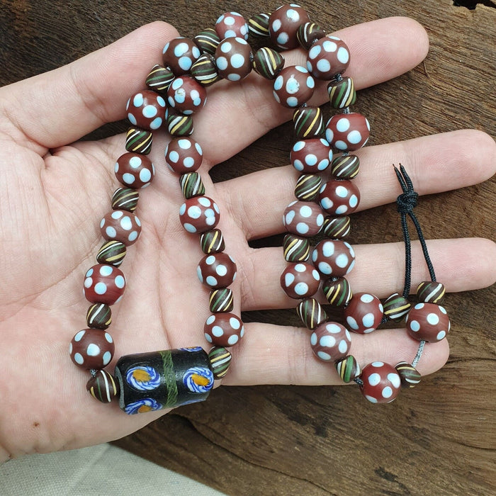 Thousand eyes venetian style beads necklace
