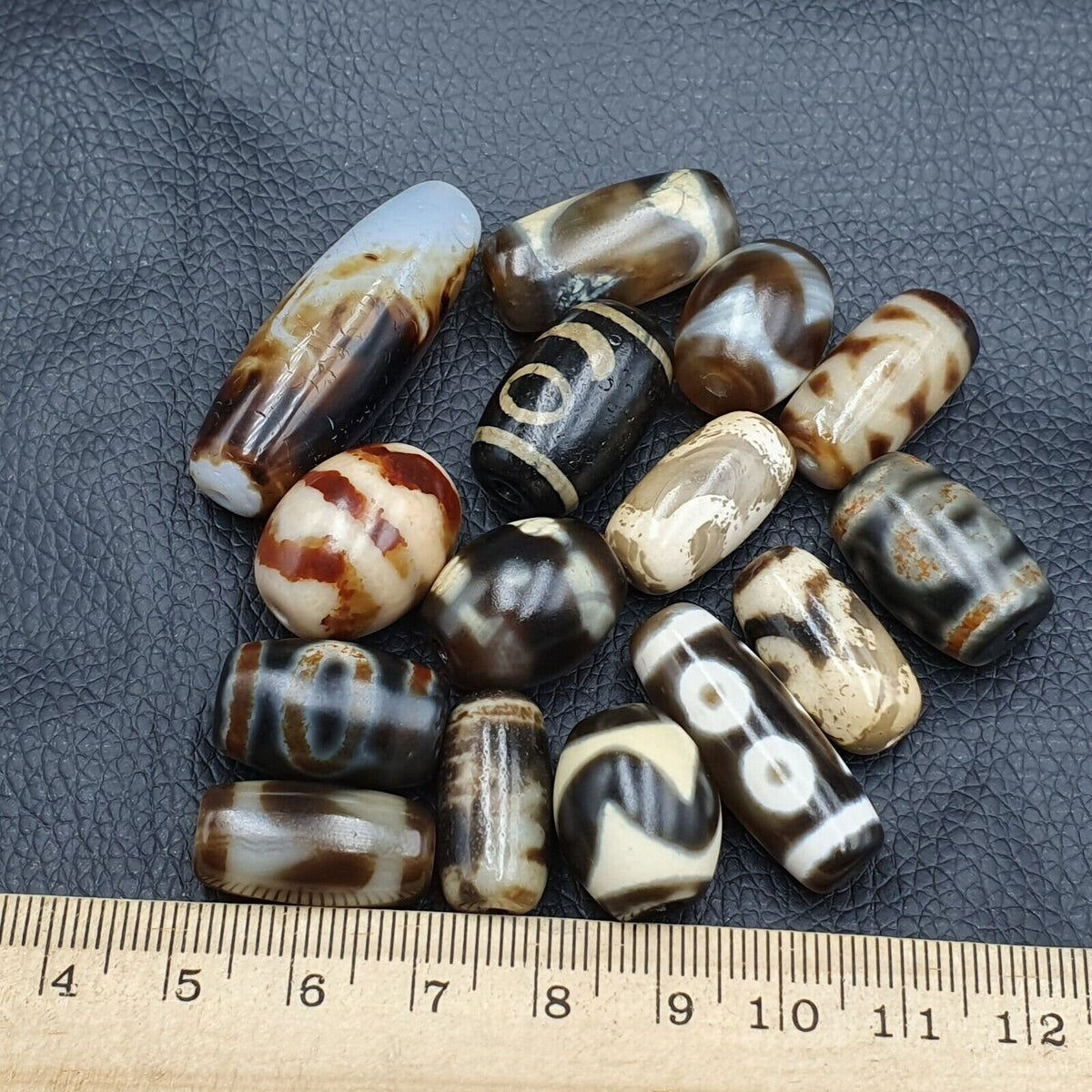 Himalayan Indo Tibetan Rare Patterns Dzi Amulet Bead Lot 15 Beads