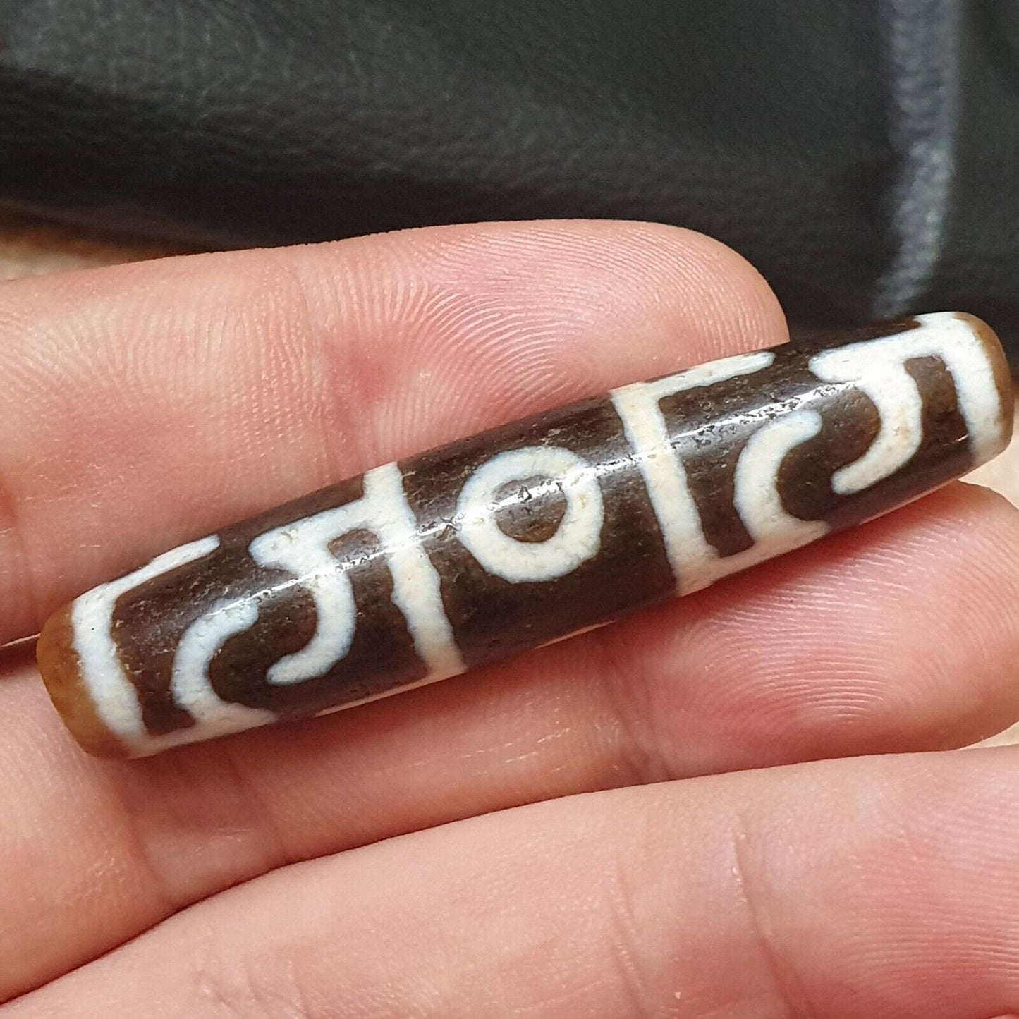 Himalayan tibetan dzi bead tasso amulet agate bead pr8