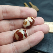 himalayan indo tibetan rare patterns dzi amulet bead lot 2 beads