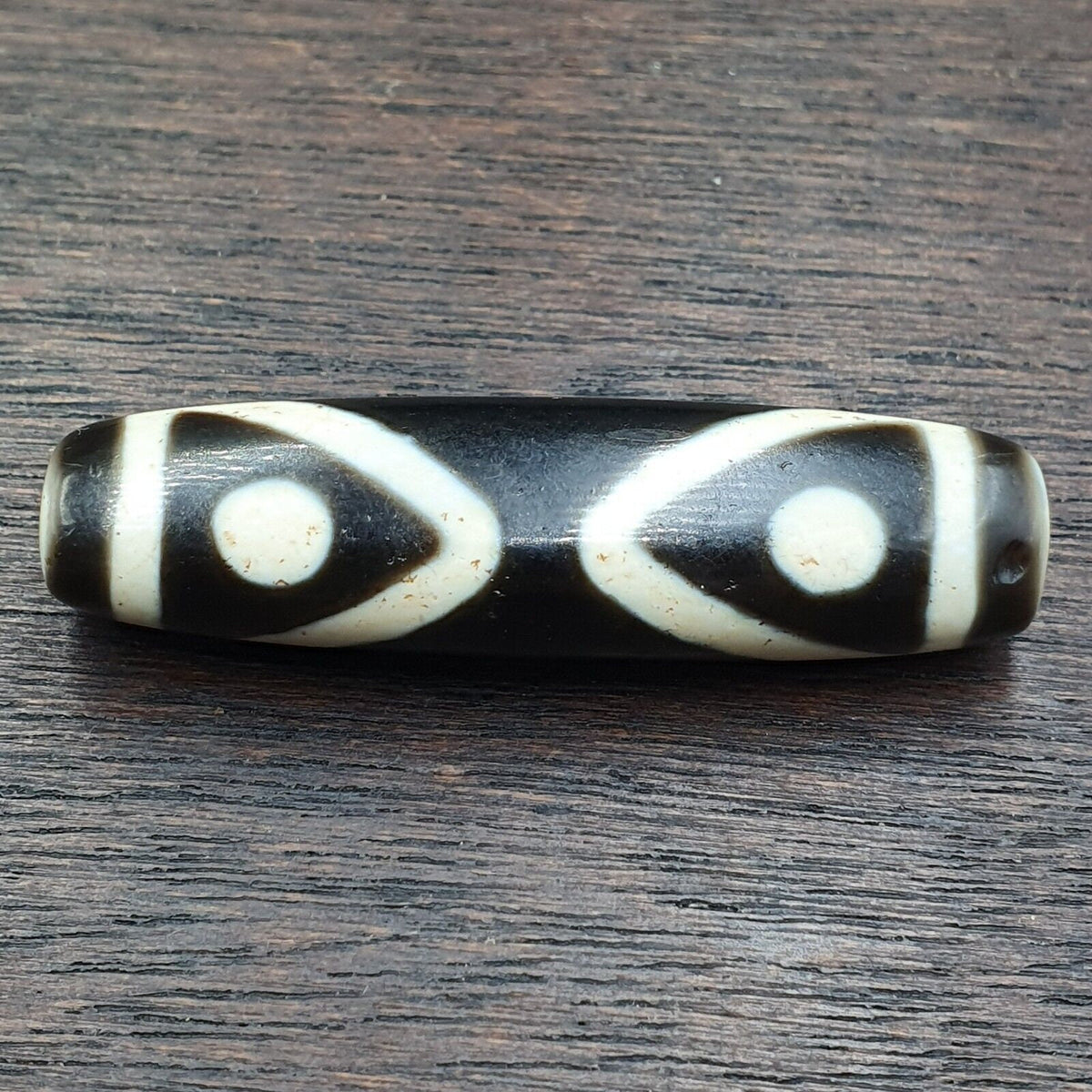 Tibetan nepalese himalayan old dzi unique 3 eye bead amulet
