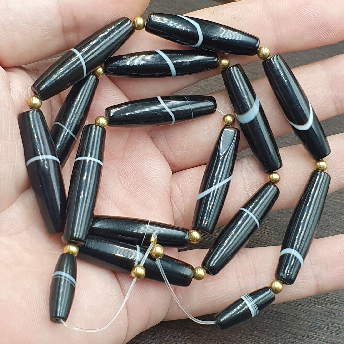 Antique old yemeni agate natural rare pattern banded agate beads 16 pieces