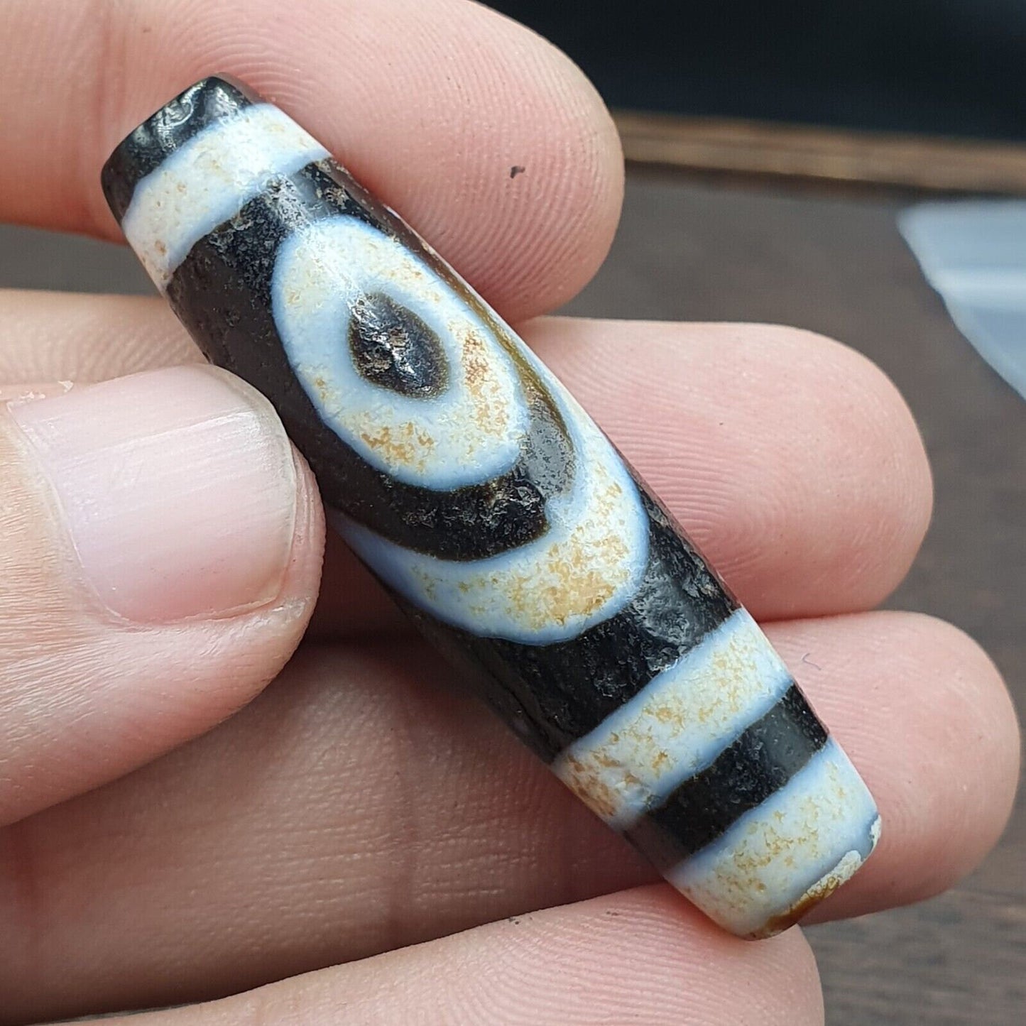 Vintage indo tibetan 2 eyes rare patterns dzi agate amulet bead 2y1