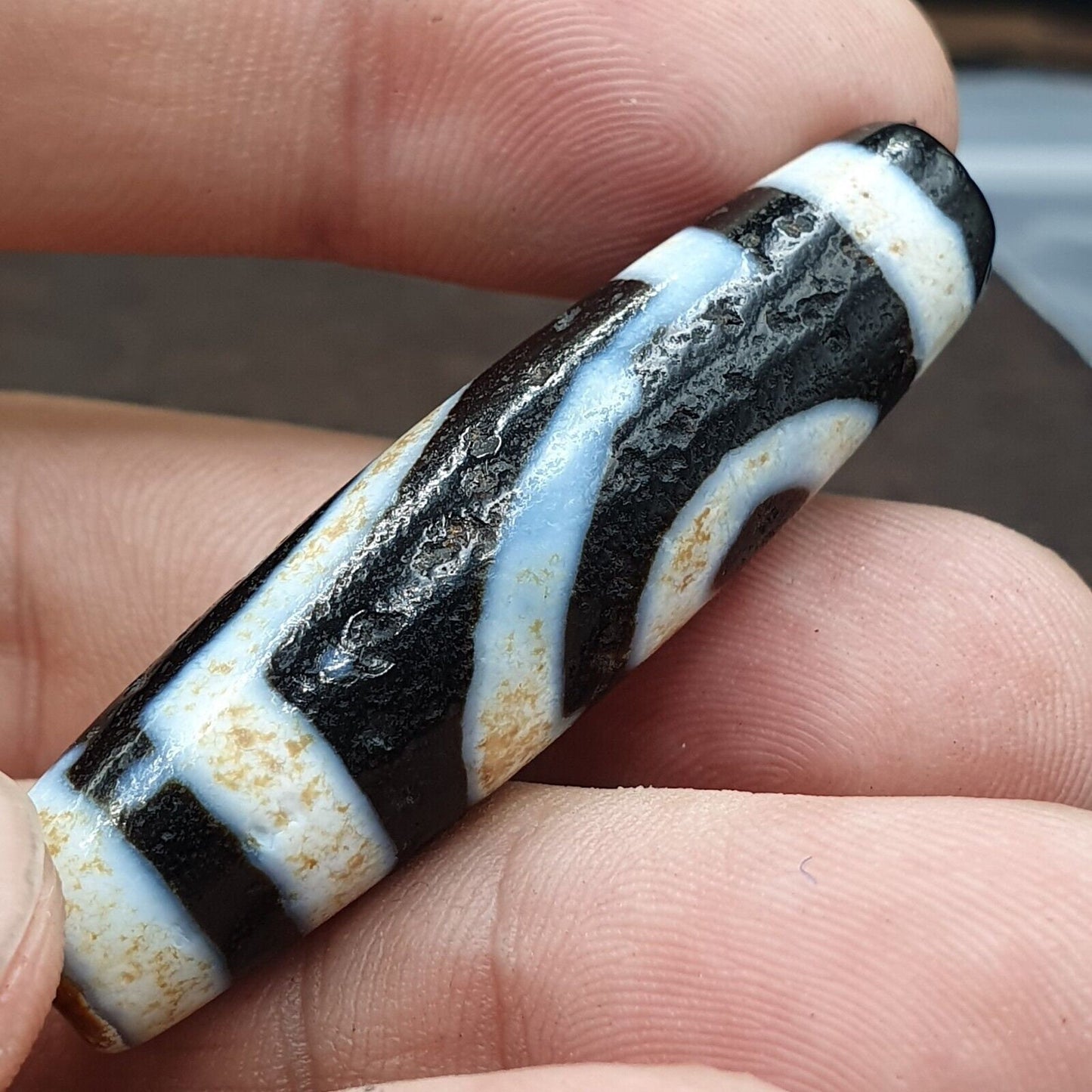 Vintage indo tibetan 2 eyes rare patterns dzi agate amulet bead 2y1