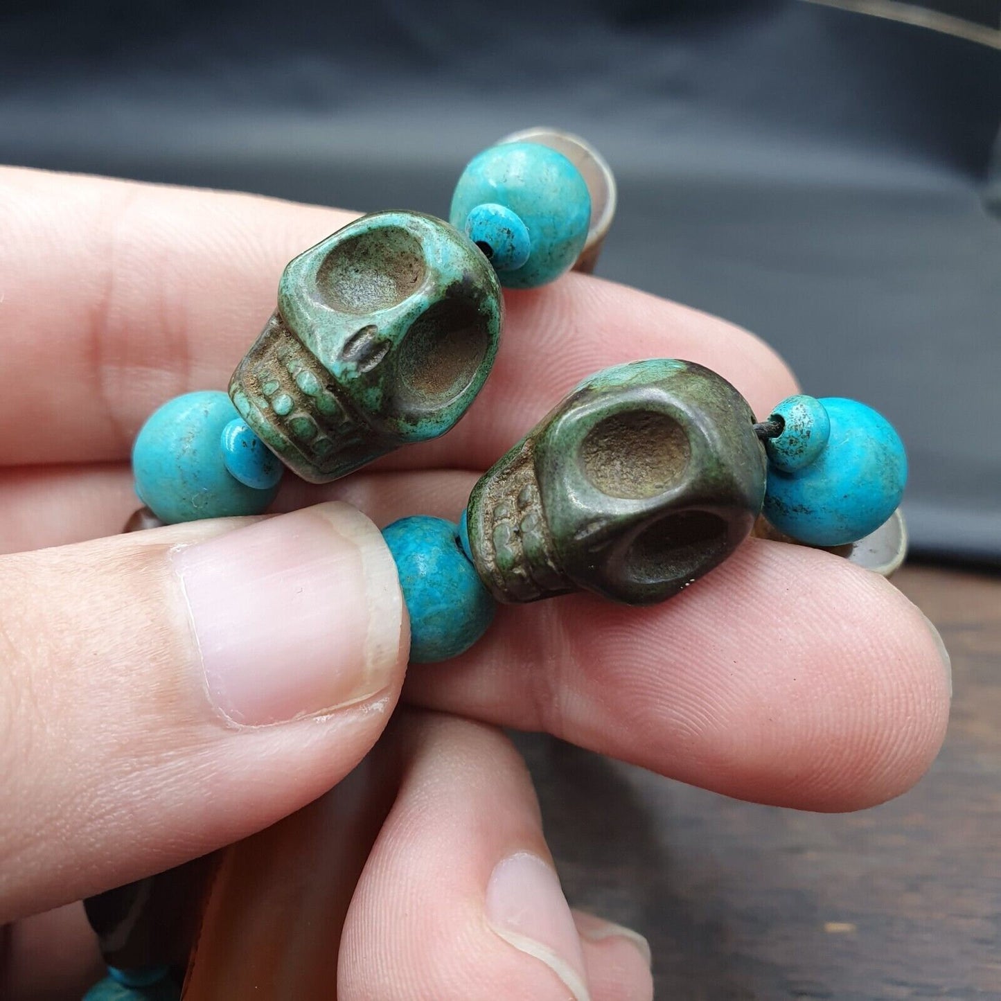 Very unique antique himalayan tibetan eye agate, with tibetan dzi beads necklace