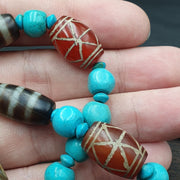 Very unique antique himalayan tibetan eye agate, with tibetan dzi beads necklace