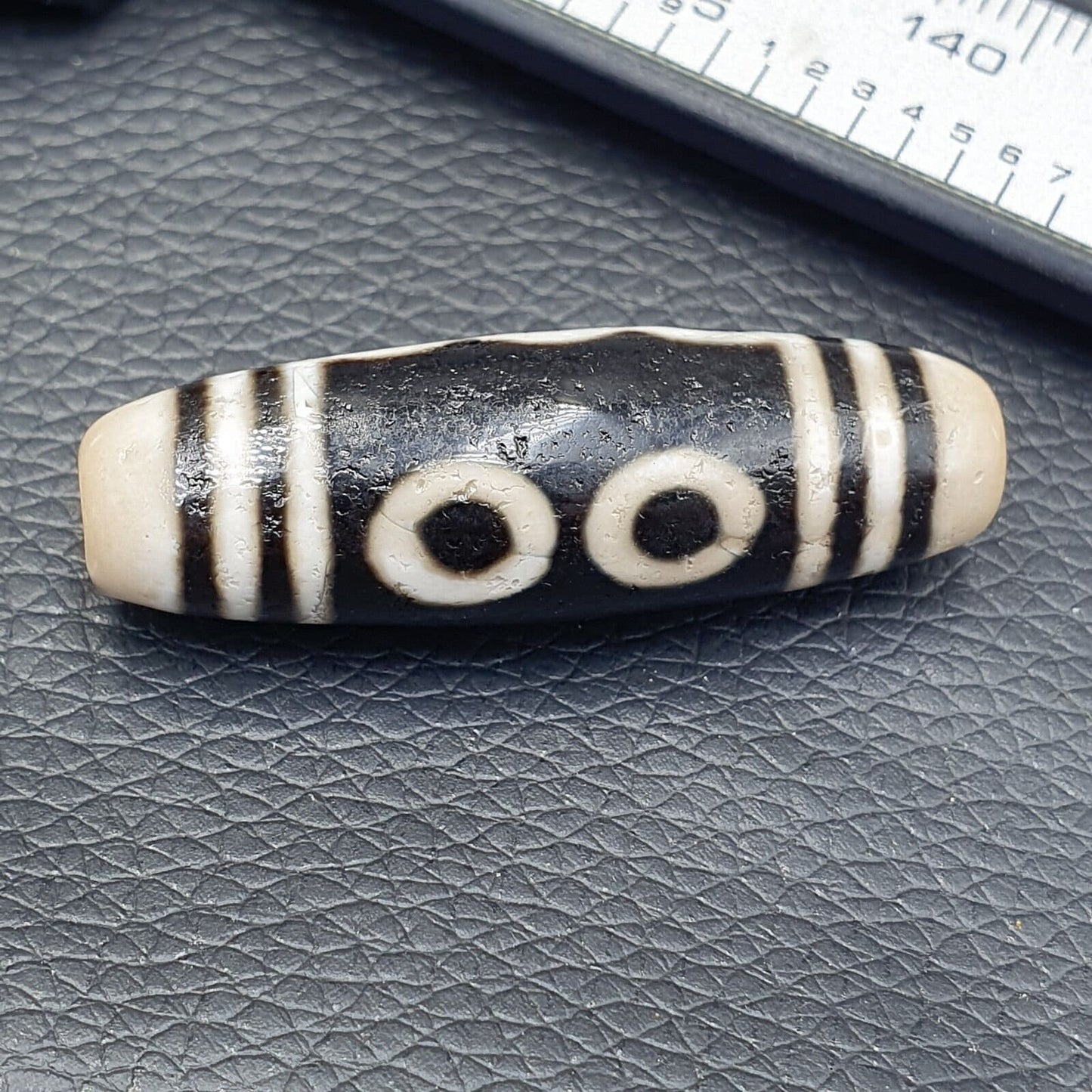 7 eyes tibetan old agate dzi bead unique pattern amulet pendant tb-7