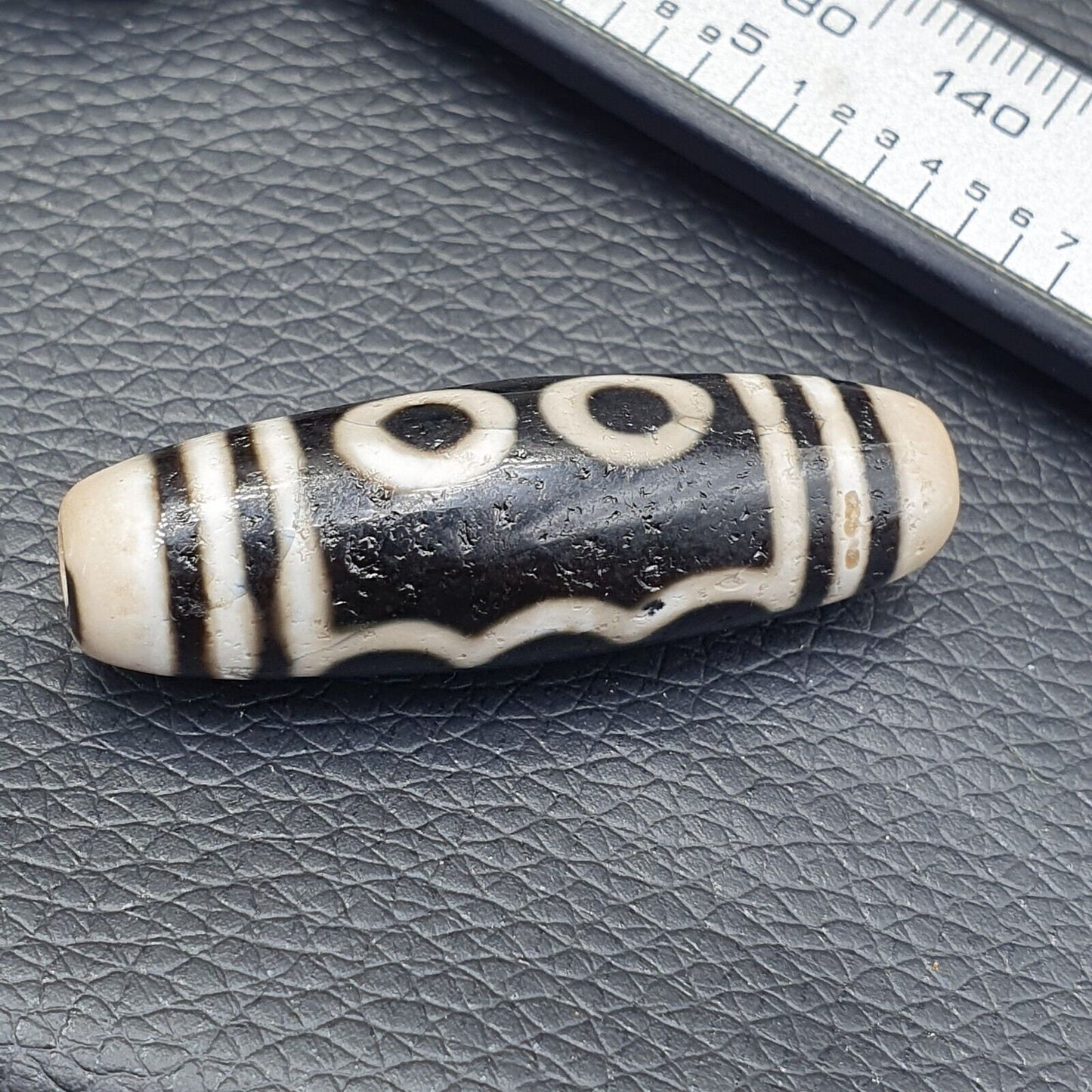 7 eyes tibetan old agate dzi bead unique pattern amulet pendant tb-7
