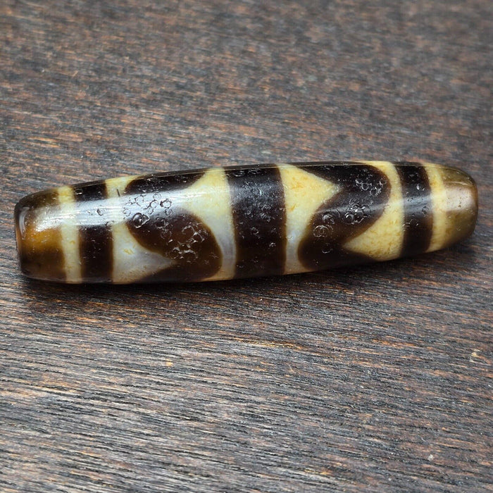 Tibetan top old agate dogtooth eye symbolize dzi bead totem pendant